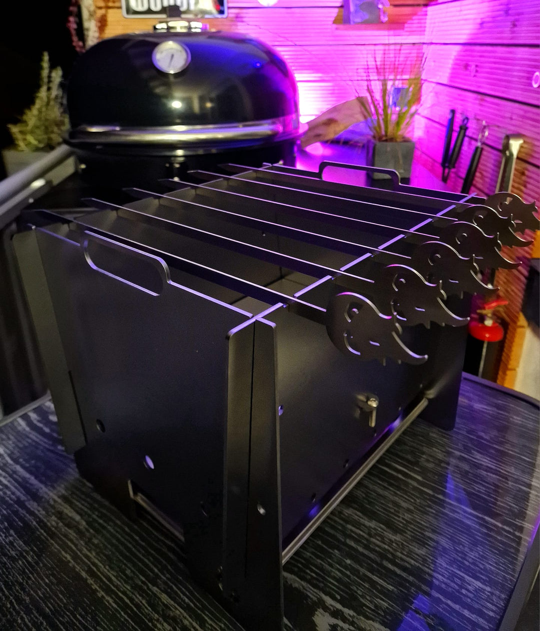 Stecki Steckgrill Mangal aus Stahl - Mobiler & Robuster Schaschlikgrill | Aganjok