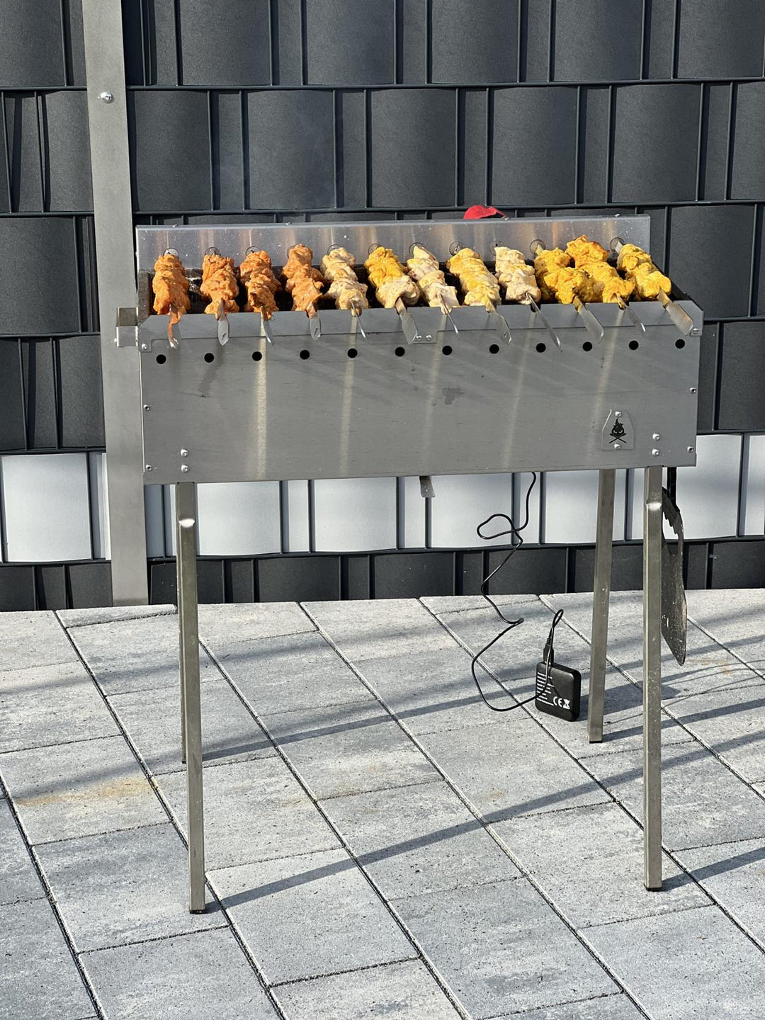 M1 Mangal Schaschlik Grill mit Drehspießaufsatz | Aganjok