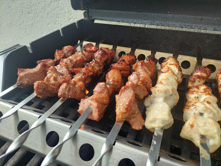 Schaschlik Spießaufsatz für Gasgrill – für 10 Spieße | Aganjok