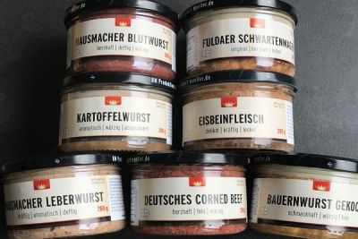 Hausmacherwurst Gläser gestapelt